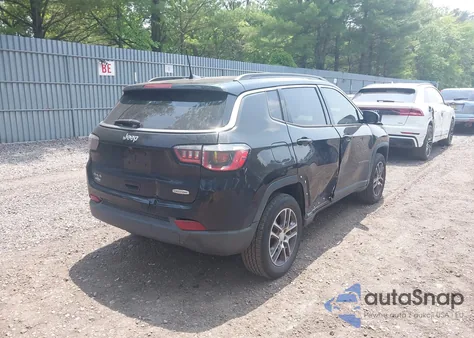 2018 Jeep Compass Latitude 4X4 from USA, damaged, VIN 3C4NJDBB8JT455854